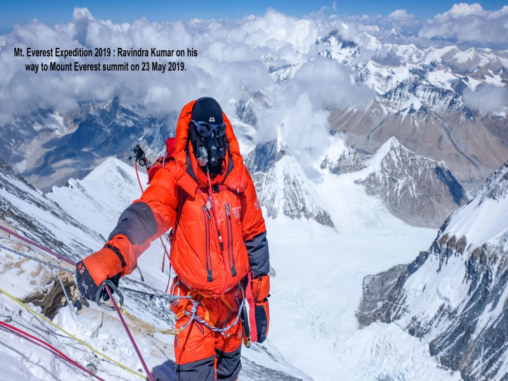 9.-रविन्द्र-कुमार-आई.-ए.-एस.-2011-बैच-23-मई-2019-को-माउन्ट-एवरेस्ट-शिखर-के-रास्ते-में-1-scaled.jpg